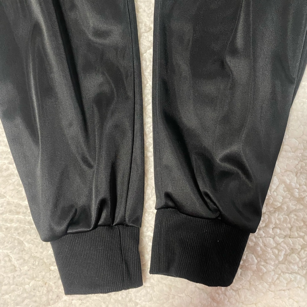 Mens Real Essentials Sweatpants - Picture 4 of 5